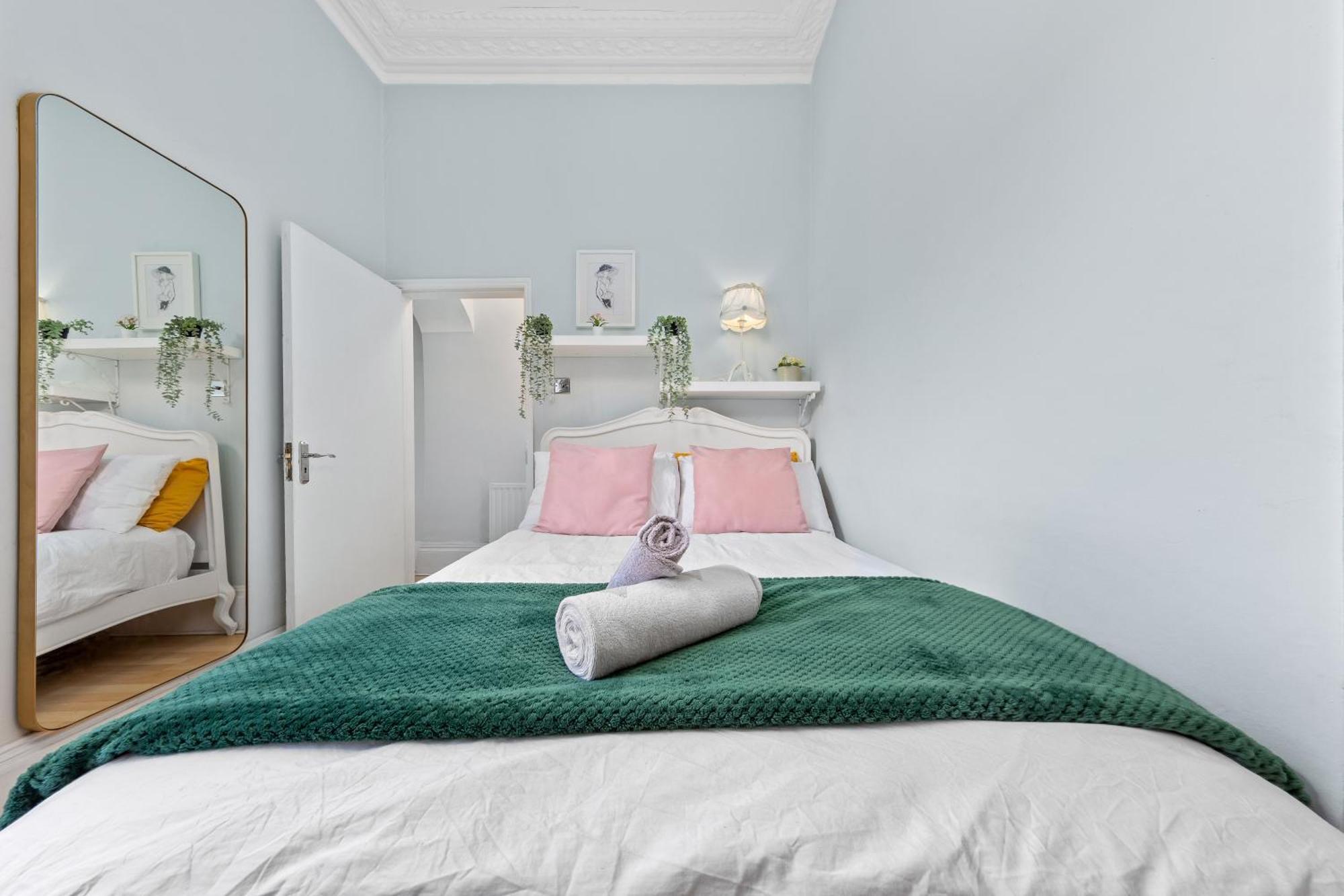 Artist'S Bright Hampstead Heath Village 2 Bed ลอนดอน ภายนอก รูปภาพ